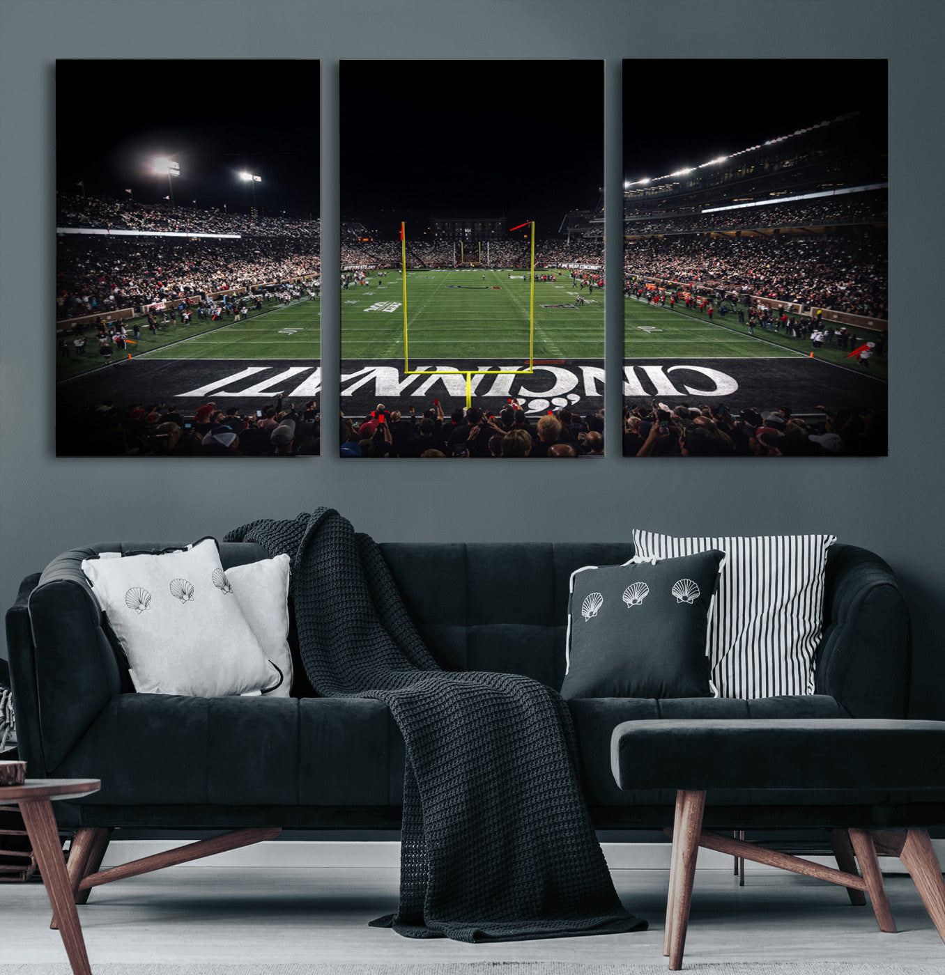 MGV-CV-60X30-3P - Cincinnati Bearcats Football Team Print - Nippert Stadium Wall Art Canvas Print