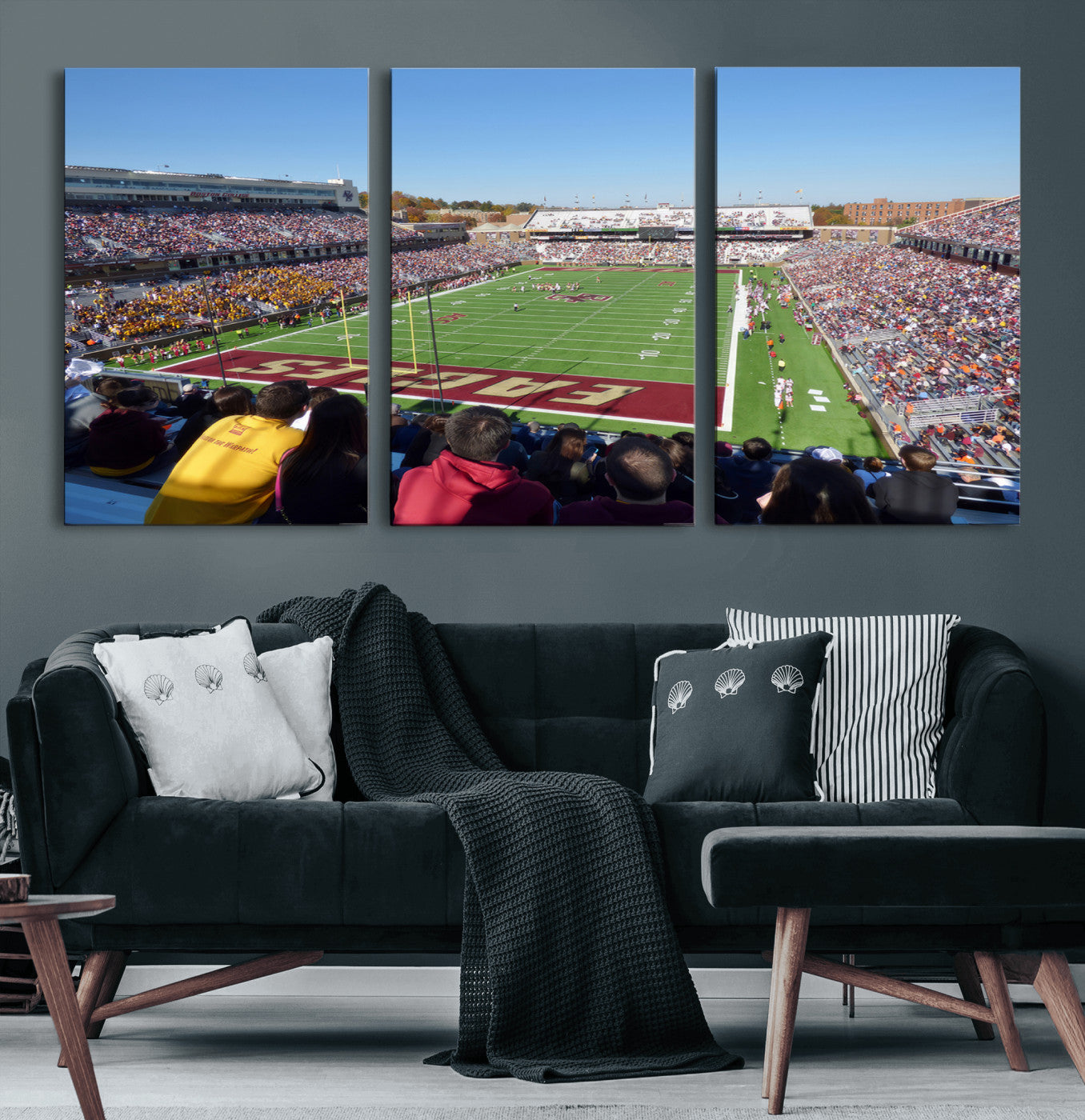 78117-MGV-CV-60X30-3P-Boston College Eagles Football Team Print - Boston Alumni Stadium Wall Art Canvas Print