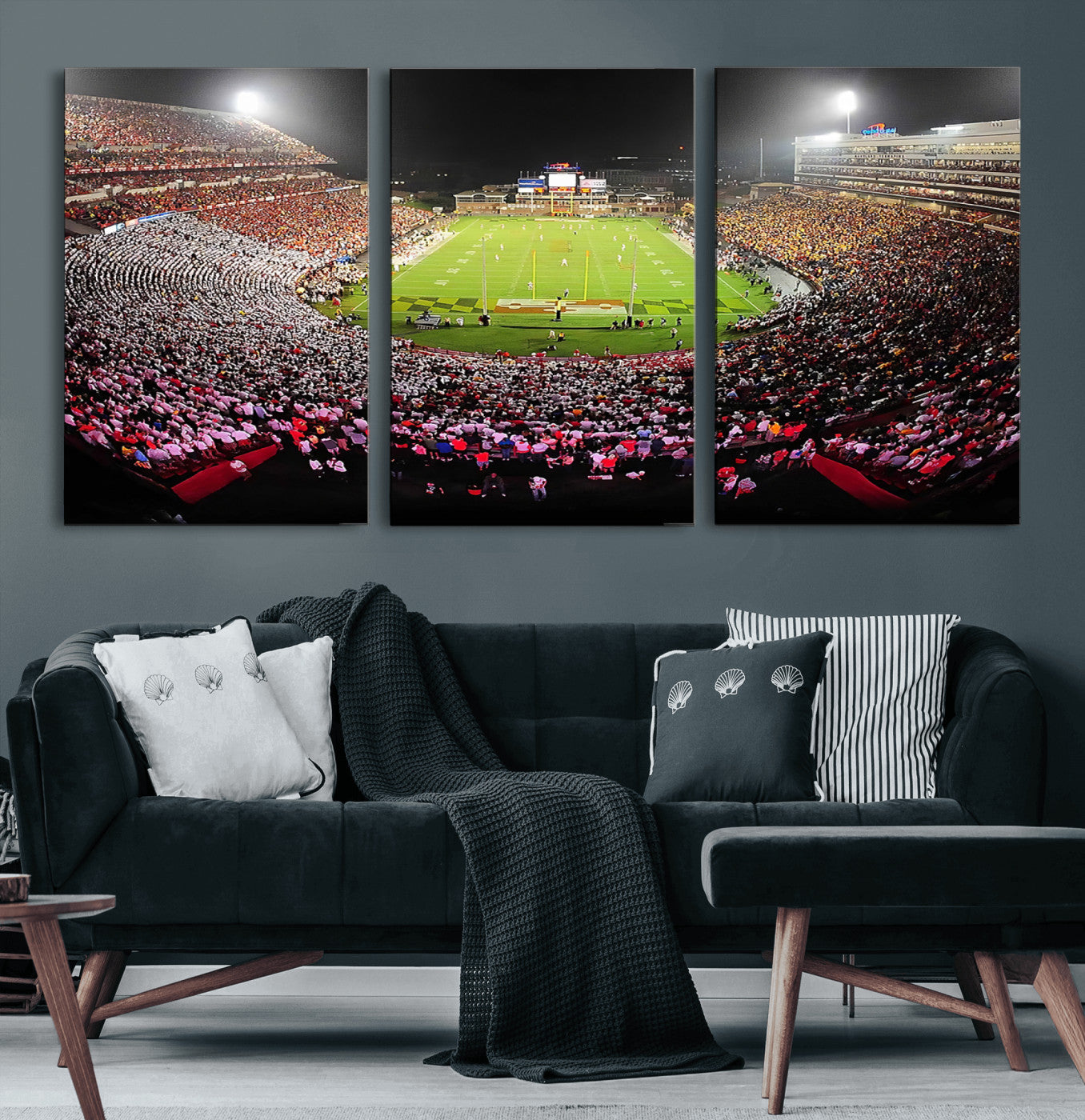 12091-MGV-CV-60X30-3P-University of Maryland Terrapins Football Team Print - College Park SECU Stadium Wall Art Canvas