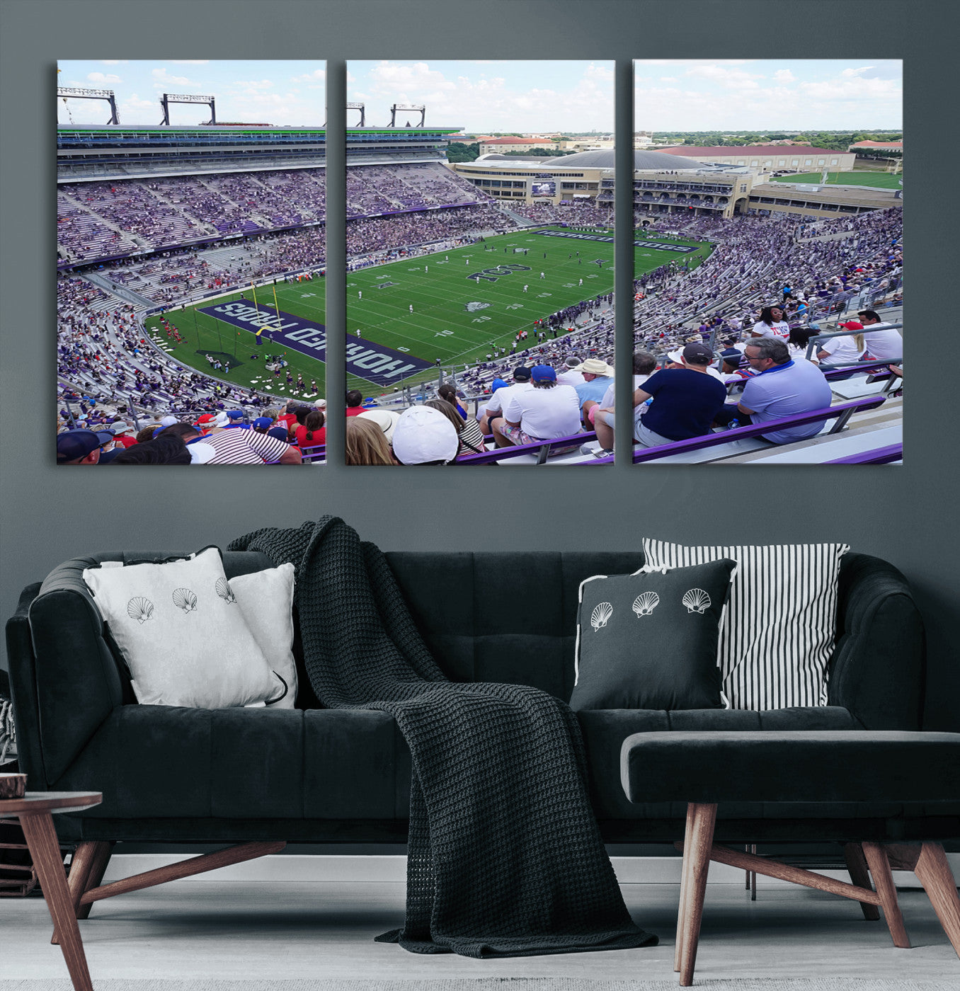 95139-MGV-CV-36X24-The Texas Christian University TCU Horned Frogs Football Team Print - Fort Worth Amon G. Carter