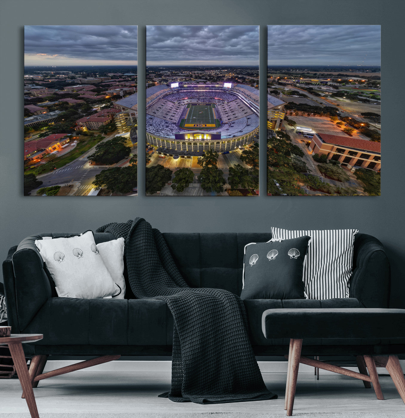 MGV-CV-60X30-3P - The Louisiana State University Tigers Football Team Print - Baton Rouge Tiger Stadium Wall Art