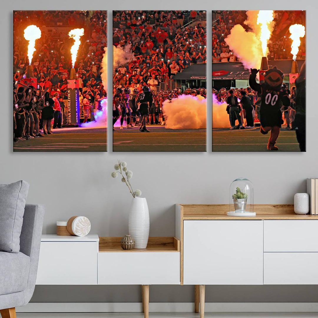 The University of Texas at San Antonio Roadrunners Football Team Print - San Antonio Alamodome Wall Art Canvas Print