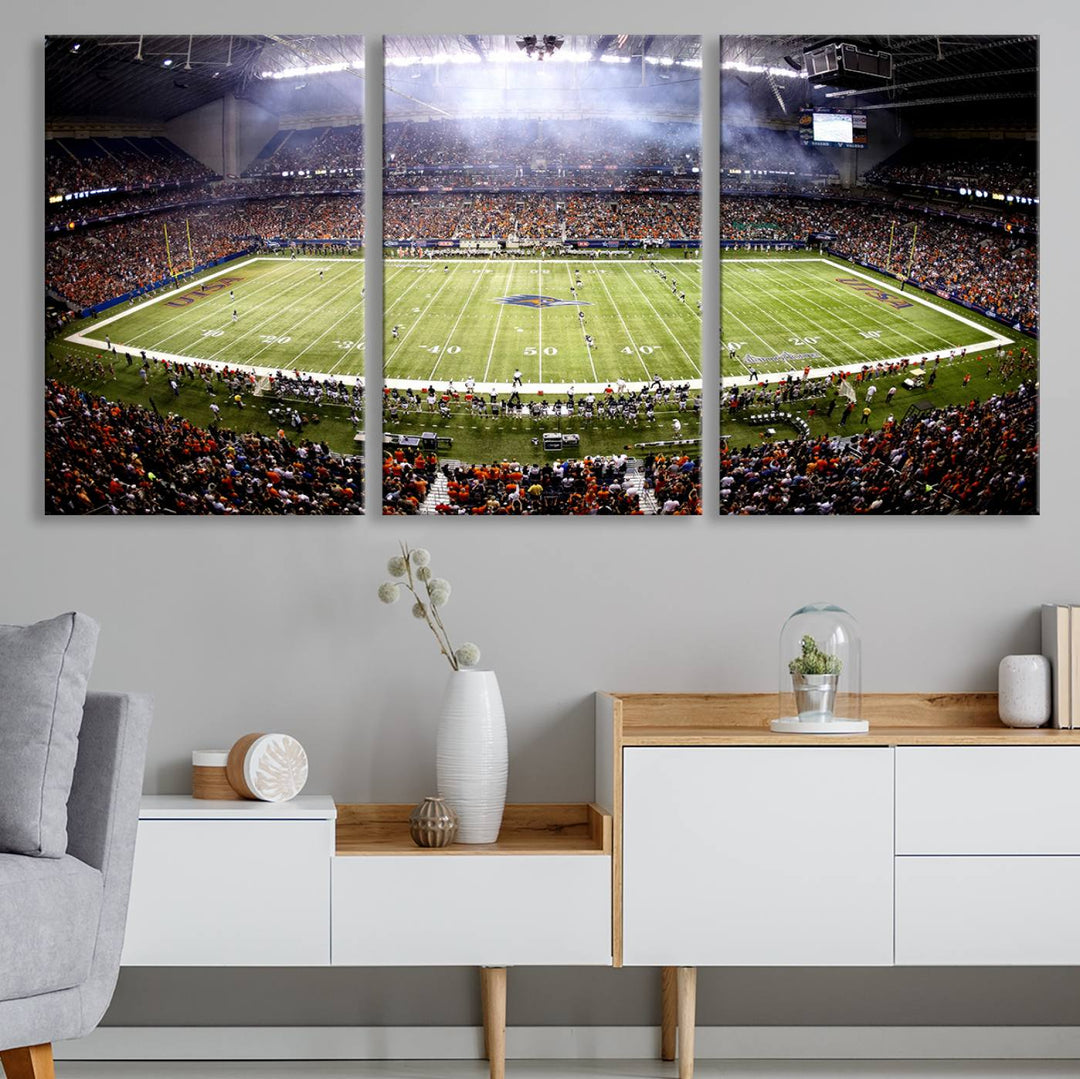 The University of Texas at San Antonio Roadrunners Football Team Print - San Antonio Alamodome Wall Art Canvas Print