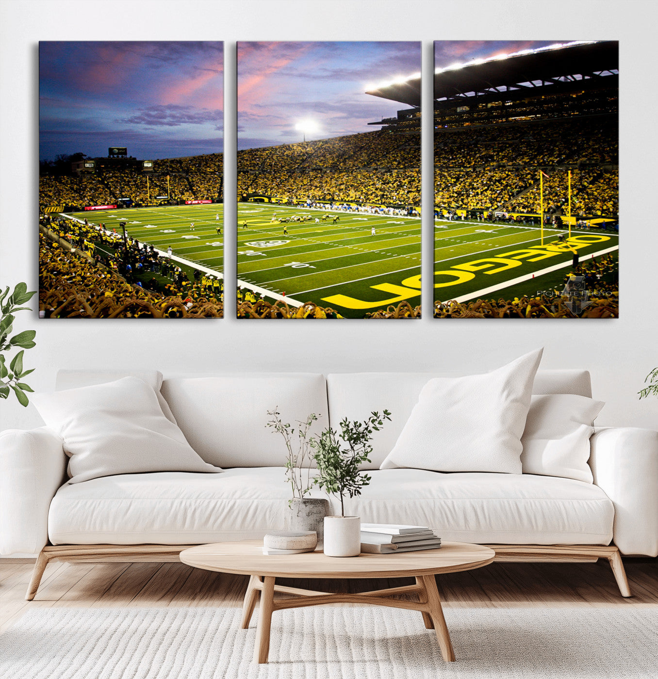 MGV-CV-60X30-3P - University of Oregon Ducks Football Team Print - Eugene Autzen Stadium Wall Art Canvas Print