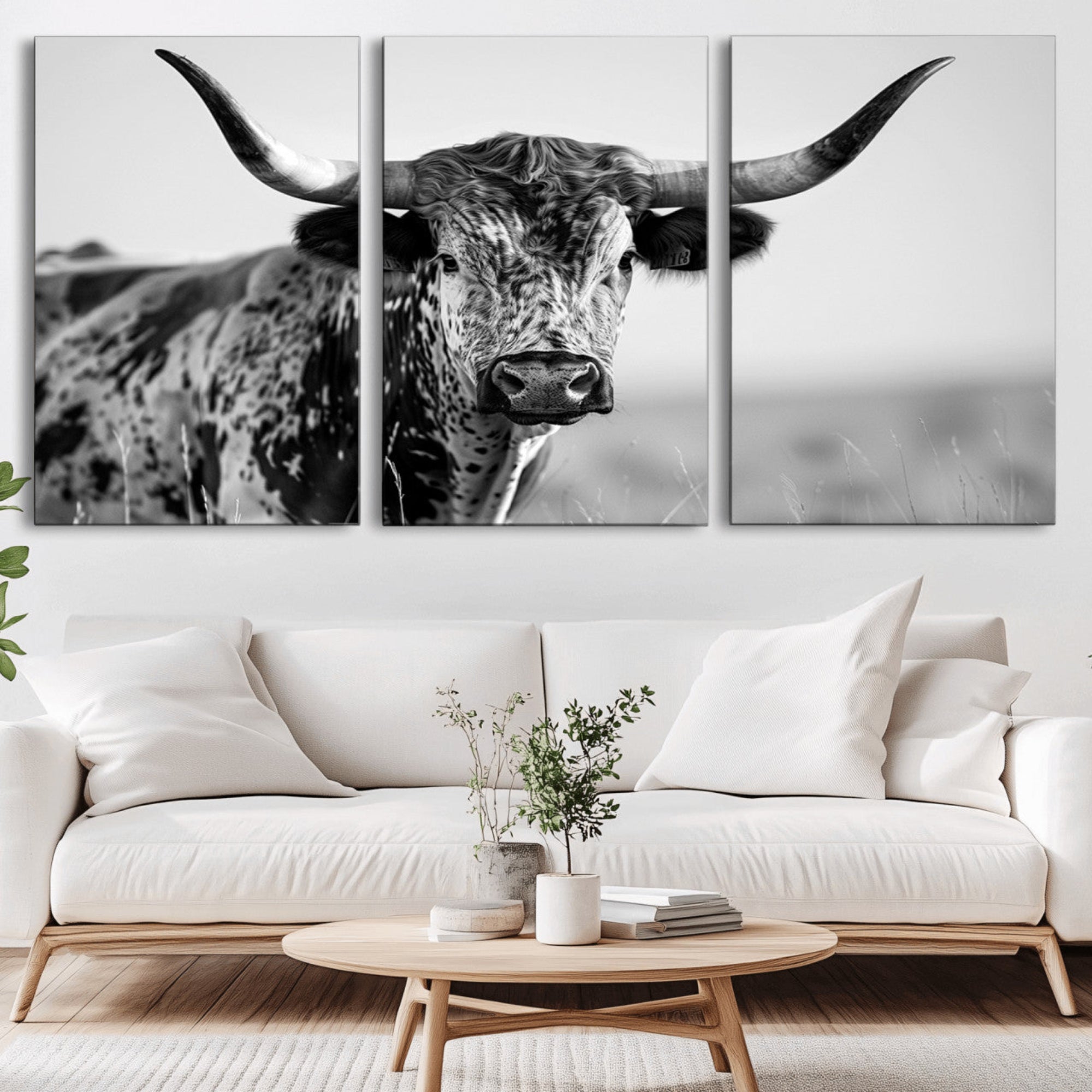 89724-MGV-CV-36X24-Texas Highland Cow Longhorn Canvas Print - Rustic Farmhouse Wall Art - Large Texas Longhorn