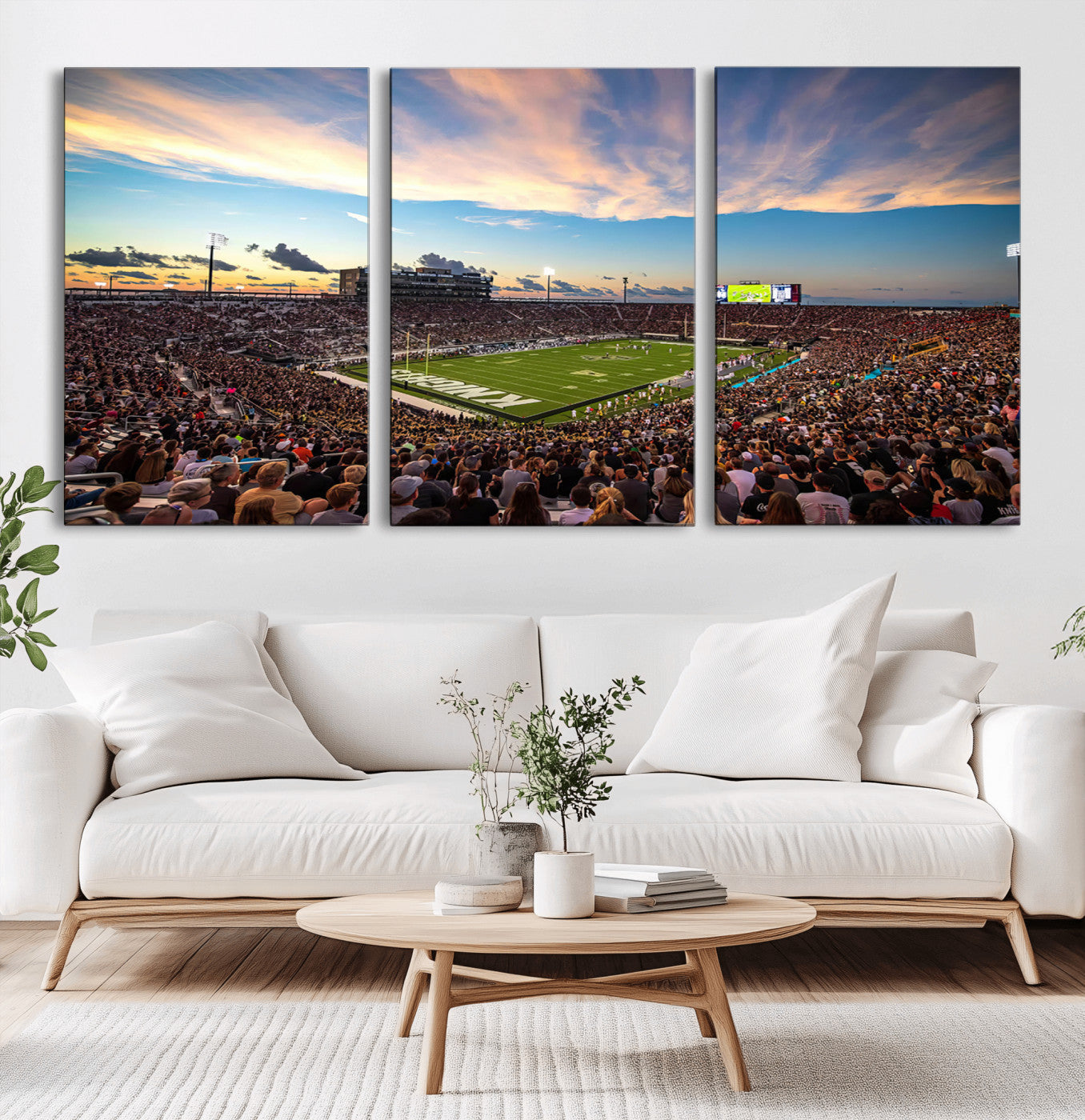 MGV-CV-60X30-3P - UCF Knights Football Team Print - Orlando FBC Mortgage Stadium Wall Art Canvas Print