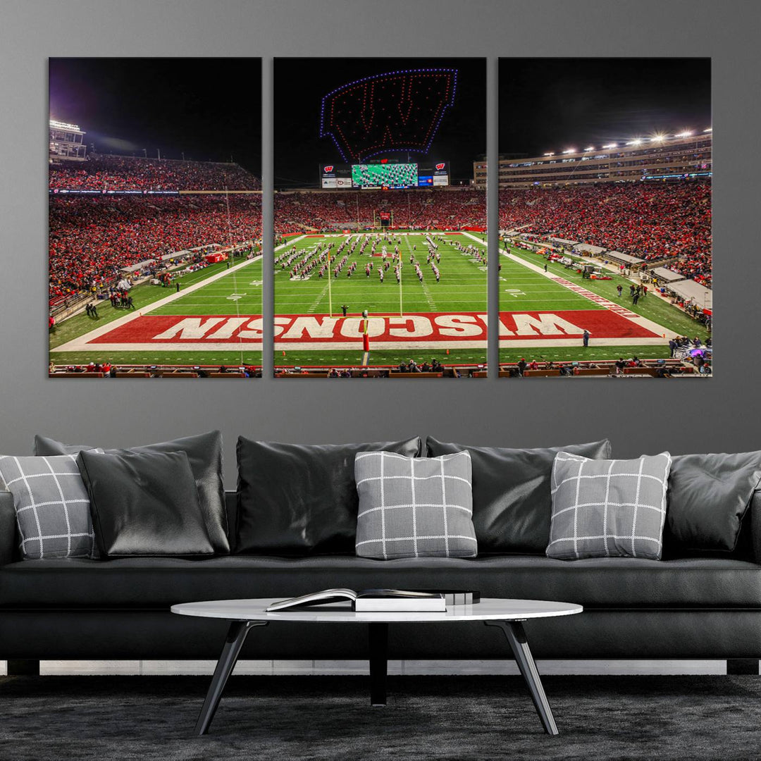 Wisconsin Badgers Football Team Print - Madison Camp Randall Stadium Wall Art Canvas Print