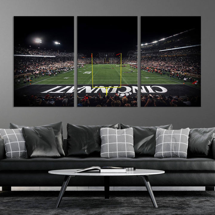 Cincinnati Bearcats Football Team Print - Nippert Stadium Wall Art Canvas Print