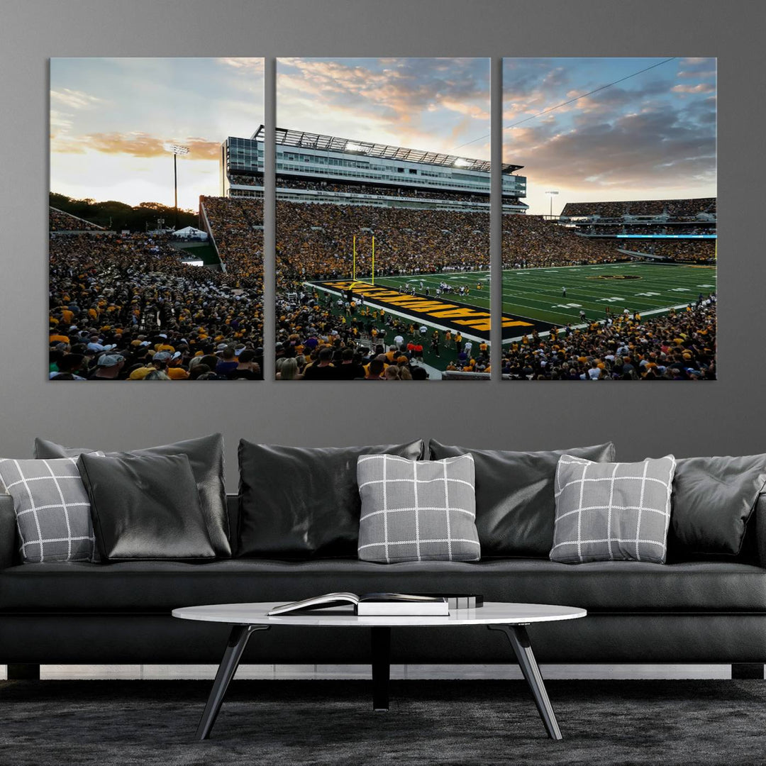 Iowa University Hawkeyes Football Team Print - Iowa City Kinnick Stadium Wall Art Canvas Print