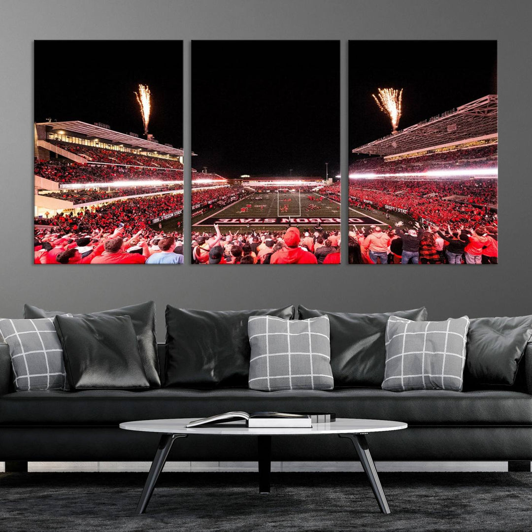 Oregon State Beavers Football Team Print - Corvallis Reser Stadium Wall Art Canvas Print