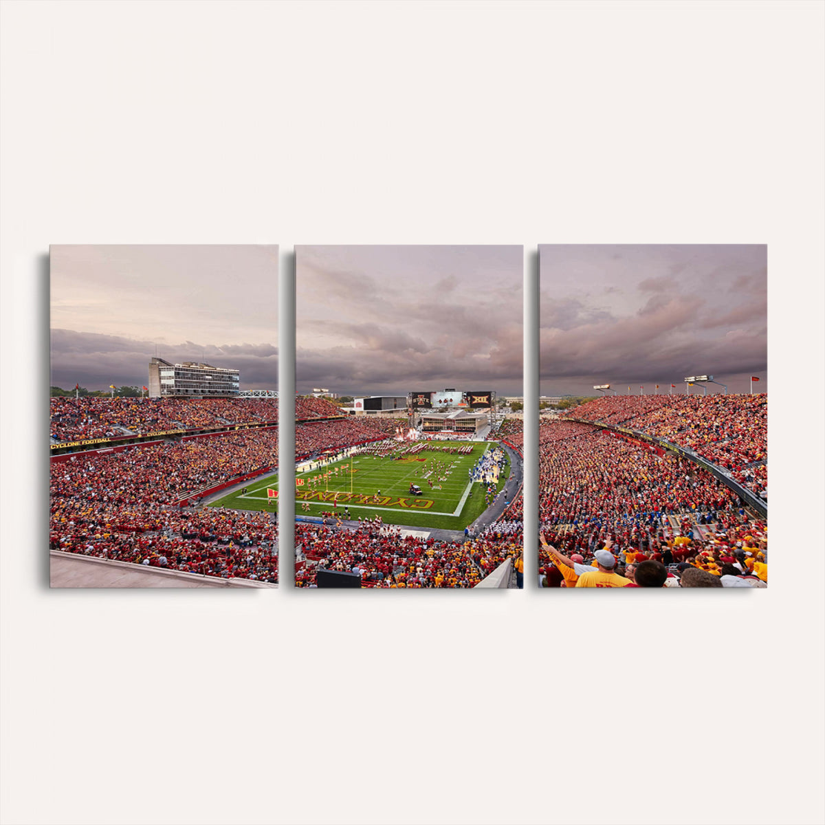 50373-MGV-CV-36X24 - Iowa State University Cyclones Football Team Print, Ames