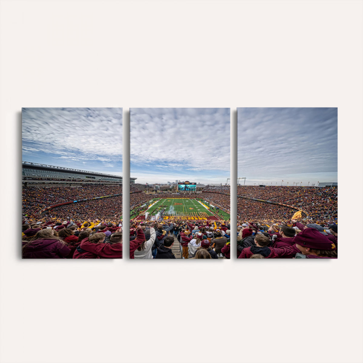 38459-PAN-FL-20X10 - University of Minnesota Golden Gophers Football Team Print - Minneapolis Huntington Bank Stadium Art