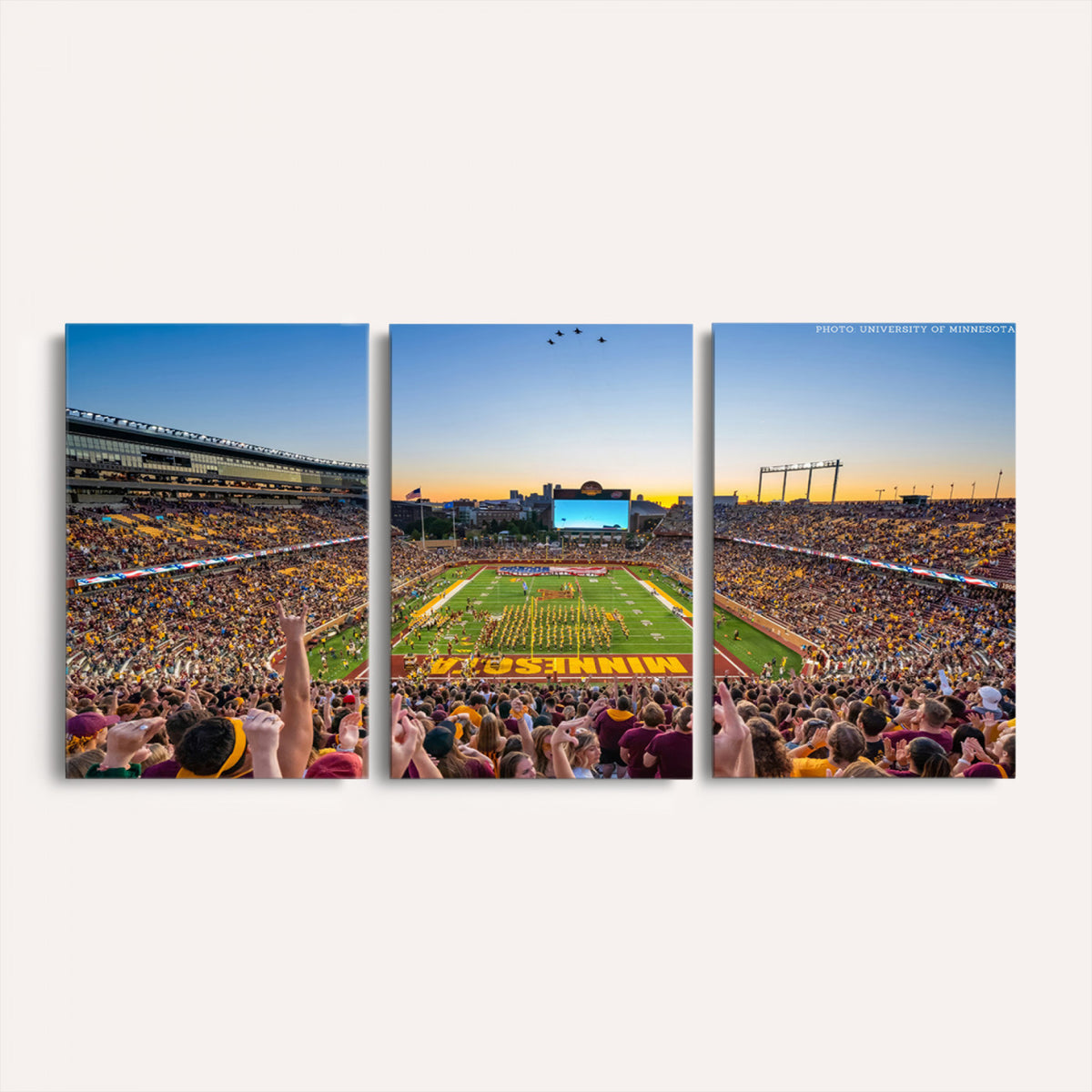63452-PAN-FL-20X10 - University of Minnesota Golden Gophers Football Team Print - Minneapolis Huntington Bank Stadium