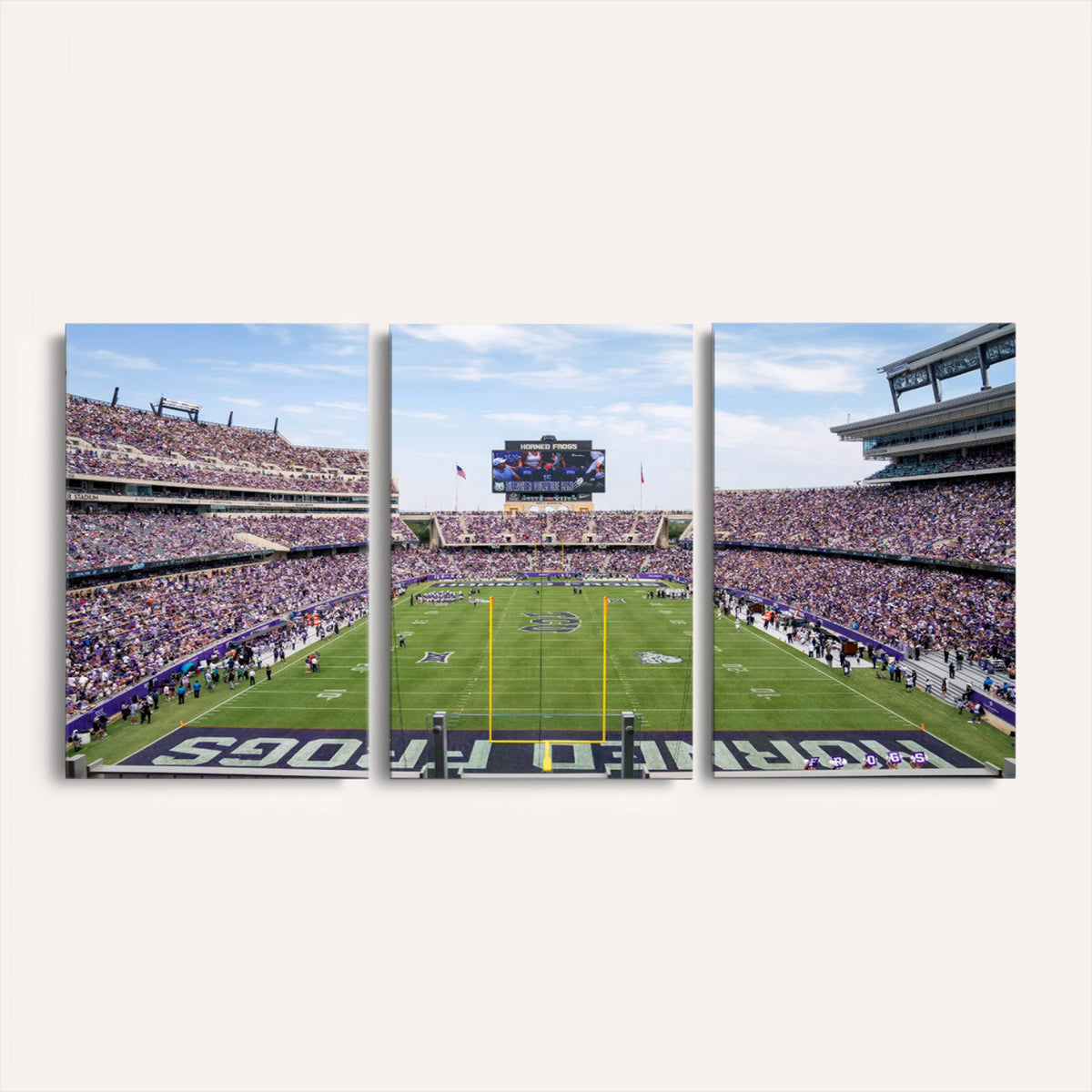 27650-PAN-FL-20X10 - TCU Horned Frogs Football Team Print - Fort Worth Amon G. Carter Stadium Wall Art Canvas Print