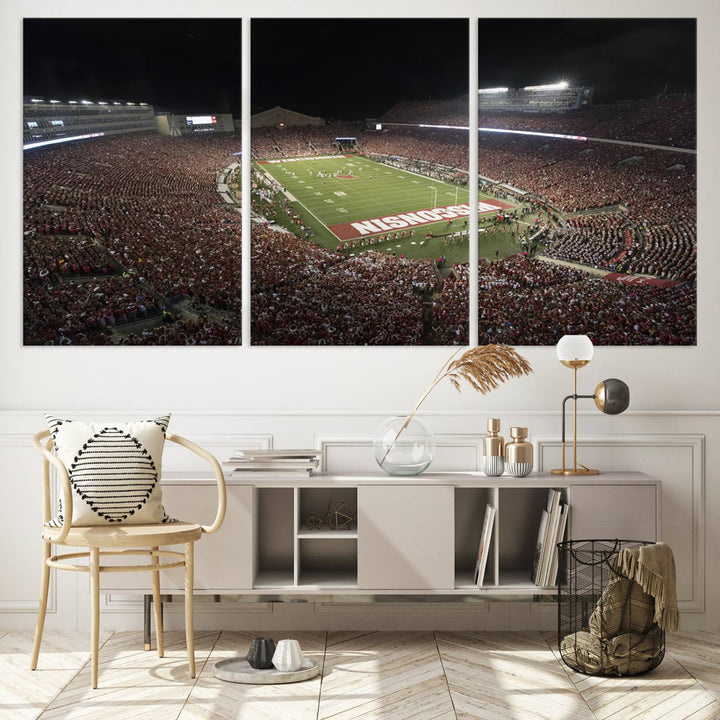 Wisconsin Badgers Football Team Print - Madison Camp Randall Stadium Wall Art Canvas Print