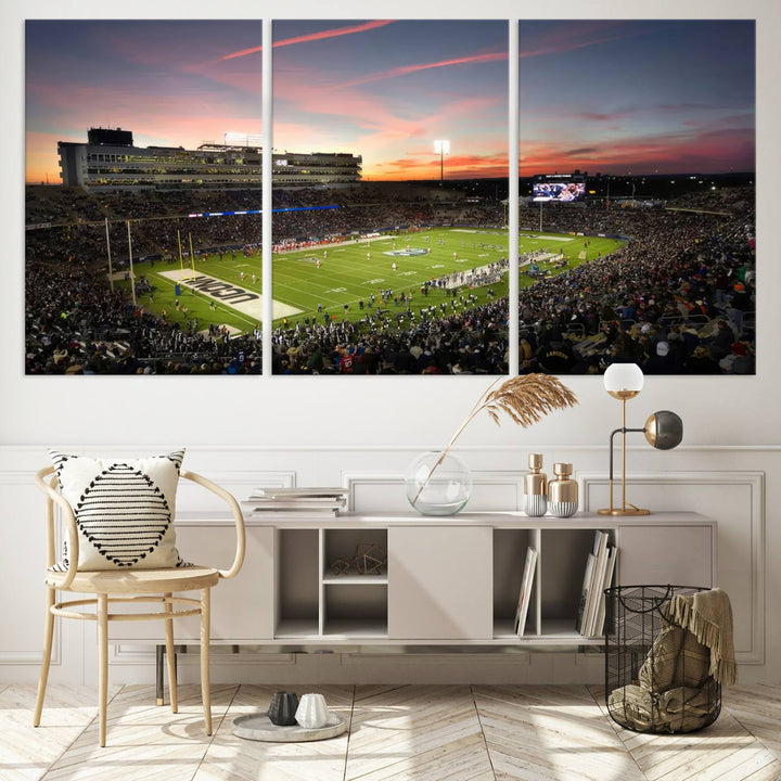 The University of Connecticut UCONN Huskies Football Team Print - East Hartford Pratt & Whitney Stadium Wall Art Canvas Print