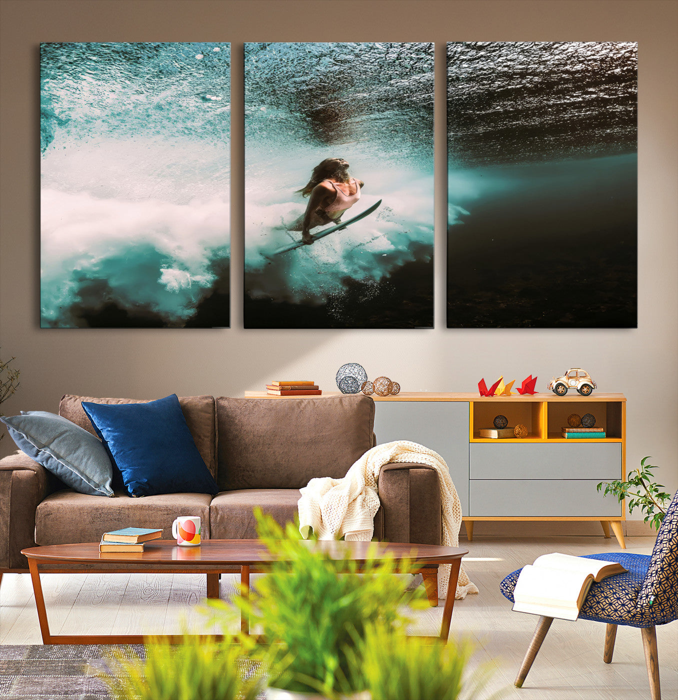 85923512-MGV-CV-40X27-Vibrant Aquatic Motion Wall Art Canvas Print – Framed Underwater Swimming Scene Artwork for Home, Office Decor