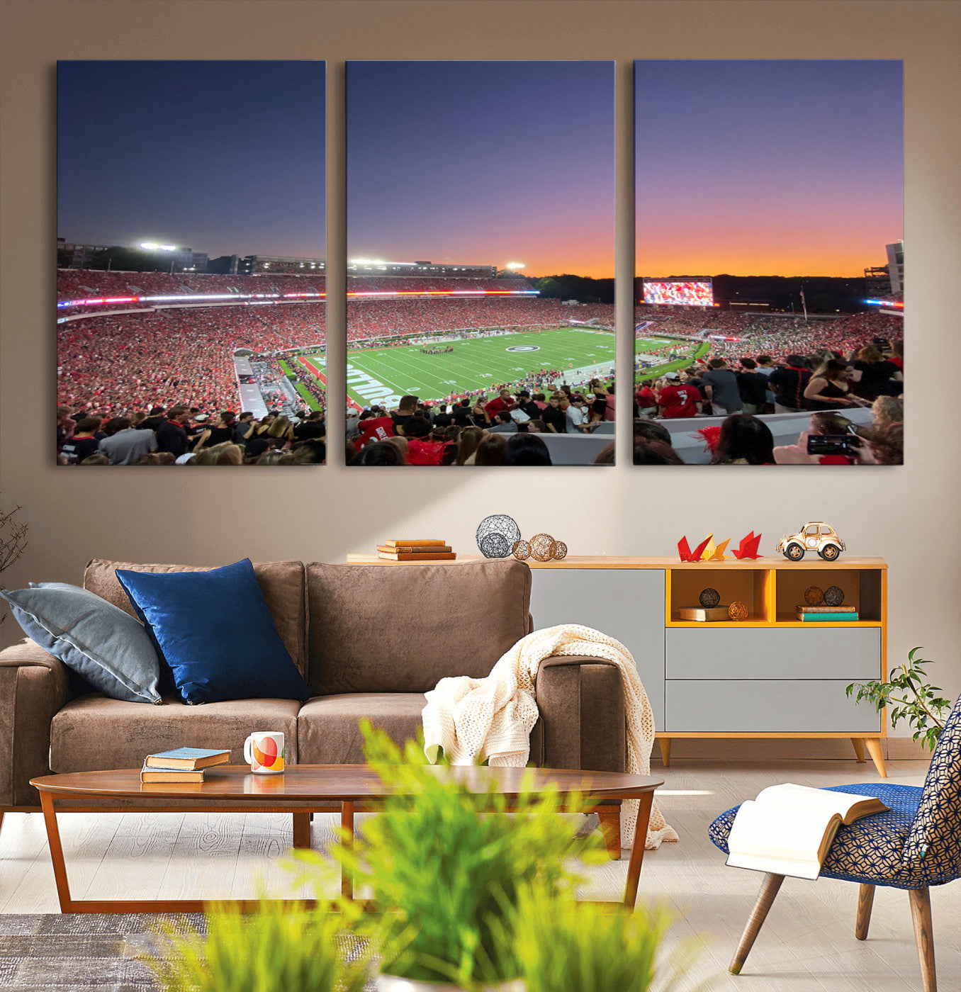 25139565-MGV-CV-48X32-3P-Dooley Stadium Wall Art Print, Sports Arena Canvas Wall Art, Dooley Field at Sanford Stadium Canvas Print, Modern Athletic Field Art Printing