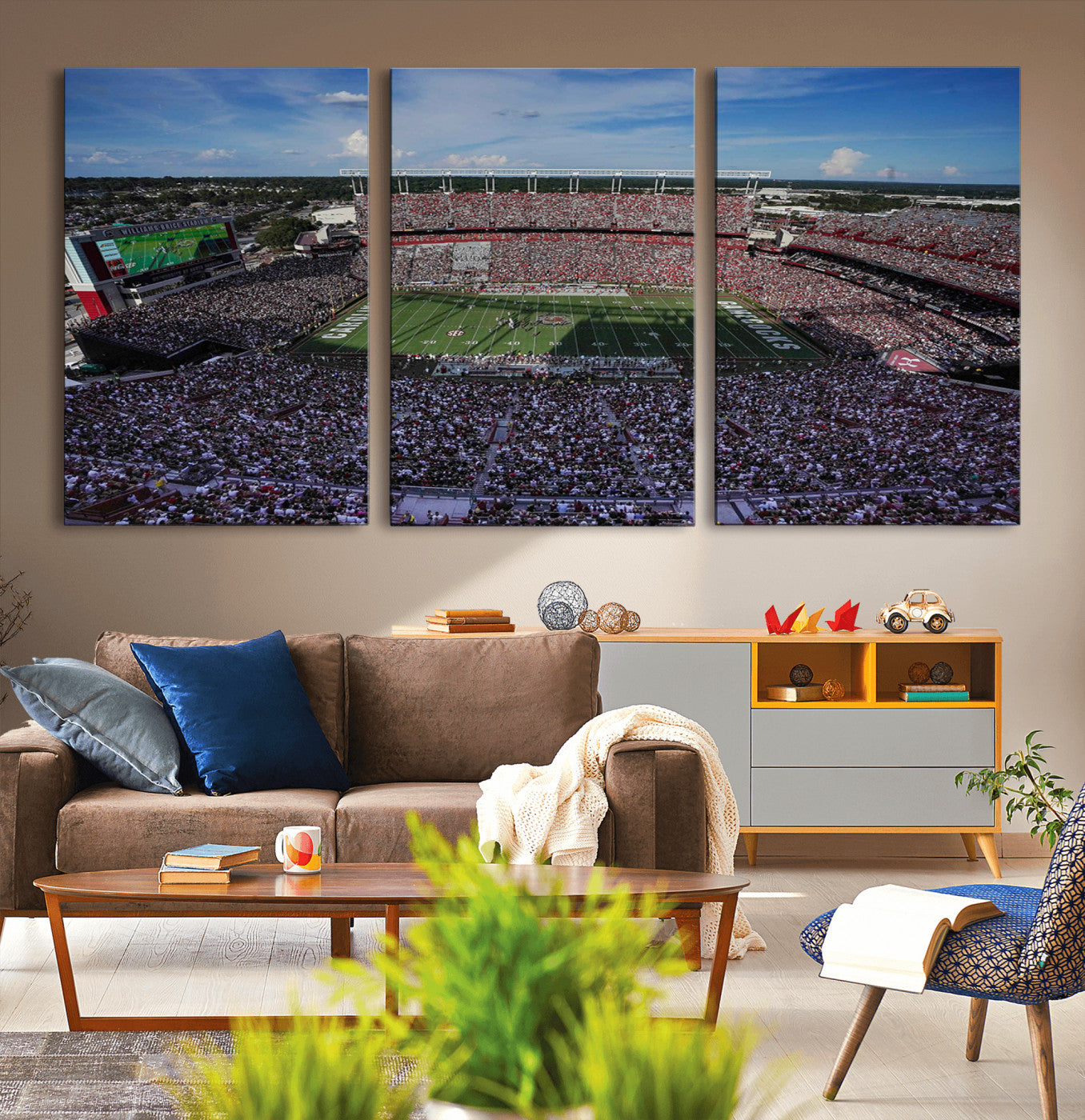 83382-MGV-CV-36X24-South Carolina Gamecocks Football Team Print - Columbia Williams-Brice Stadium Wall Art Canvas Print