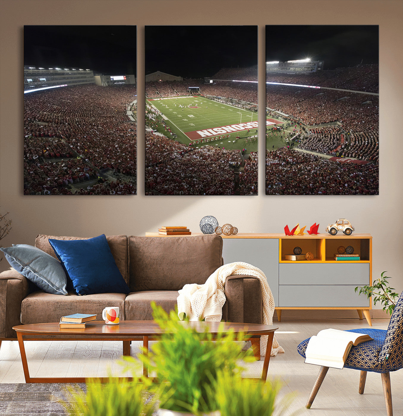 MGV-CV-60X30-3P - Wisconsin Badgers Football Team Print - Madison Camp Randall Stadium Wall Art Canvas Print