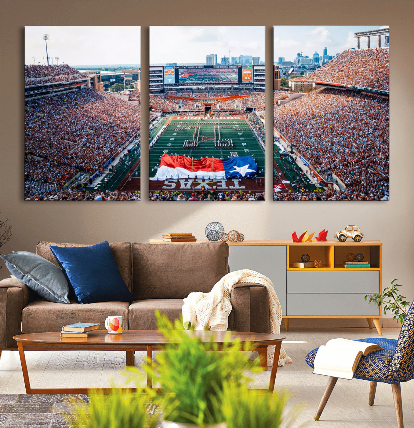 MGV-CV-60X30-3P - University of Texas Longhorns Football Team Canvas Print - Austin Darrell K Royal-Texas Memorial