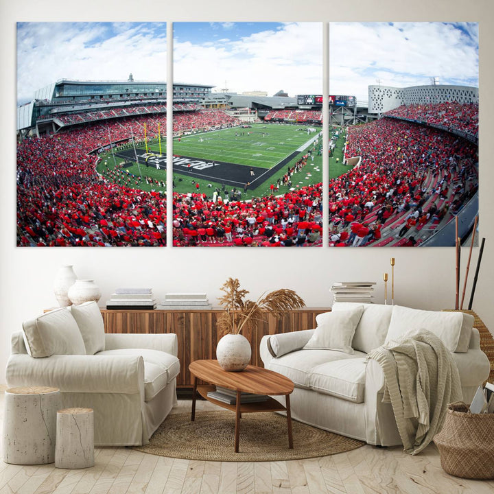 Cincinnati Bearcats Football Team Print - Nippert Stadium Wall Art Canvas Print