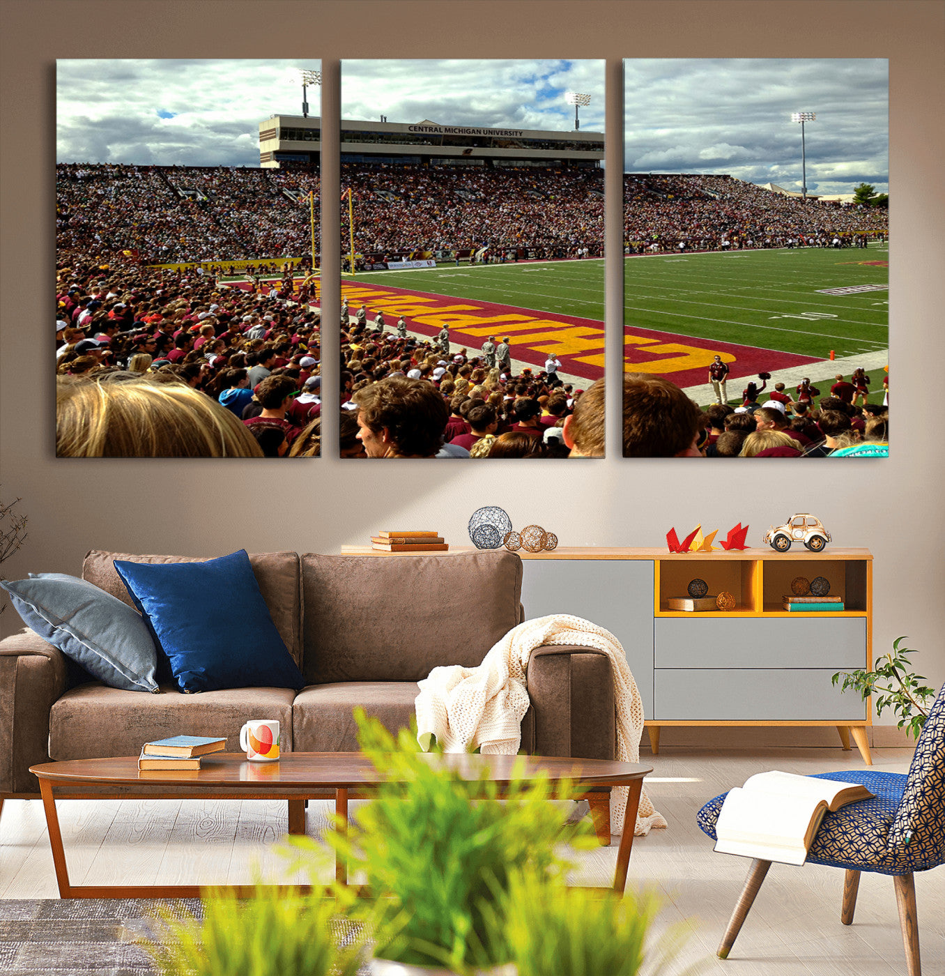 99662-MGV-CV-36X24-Central Michigan University Chippewas Football Team Print - Mount Pleasant Kelly/Shorts Stadium Wall