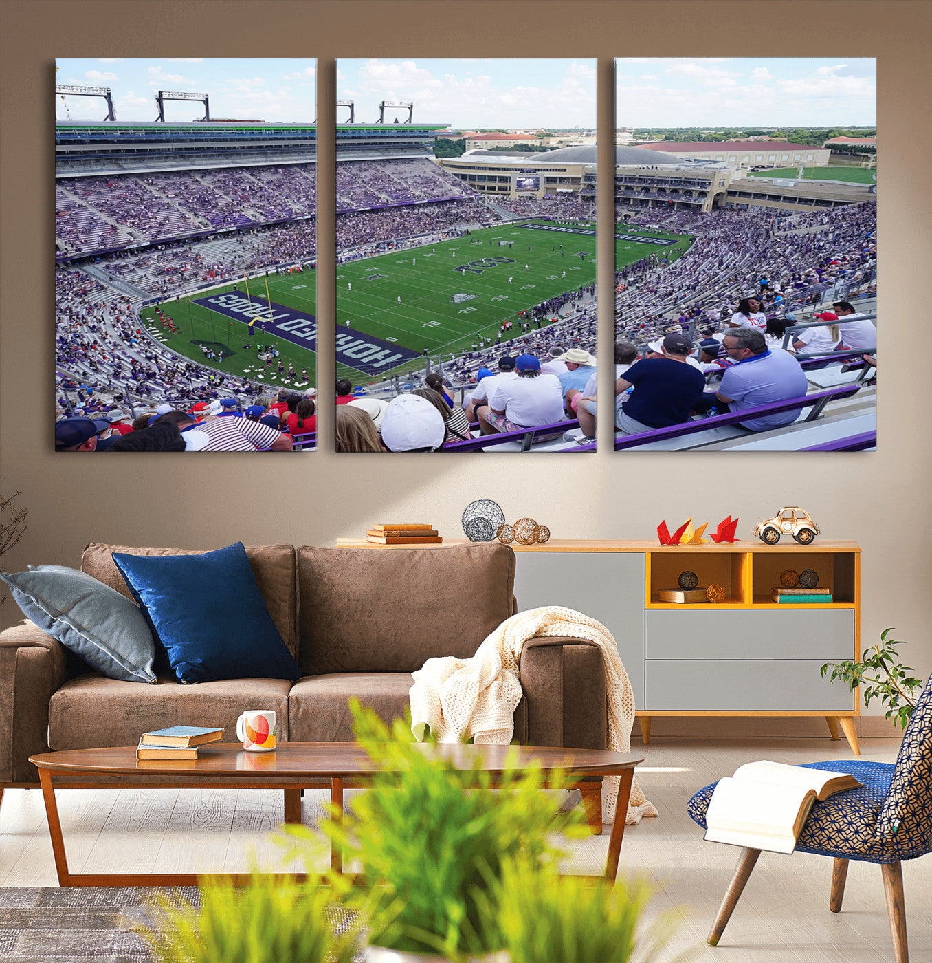 95139-MGV-CV-36X24-The Texas Christian University TCU Horned Frogs Football Team Print - Fort Worth Amon G. Carter