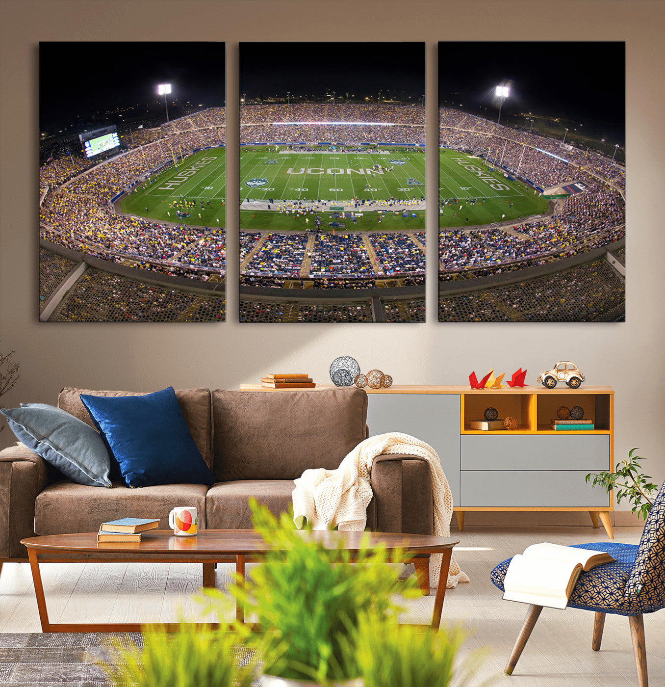 MGV-CV-60X30-3P - The University of Connecticut UCONN Huskies Football Team Print - East Hartford Pratt & Whitney