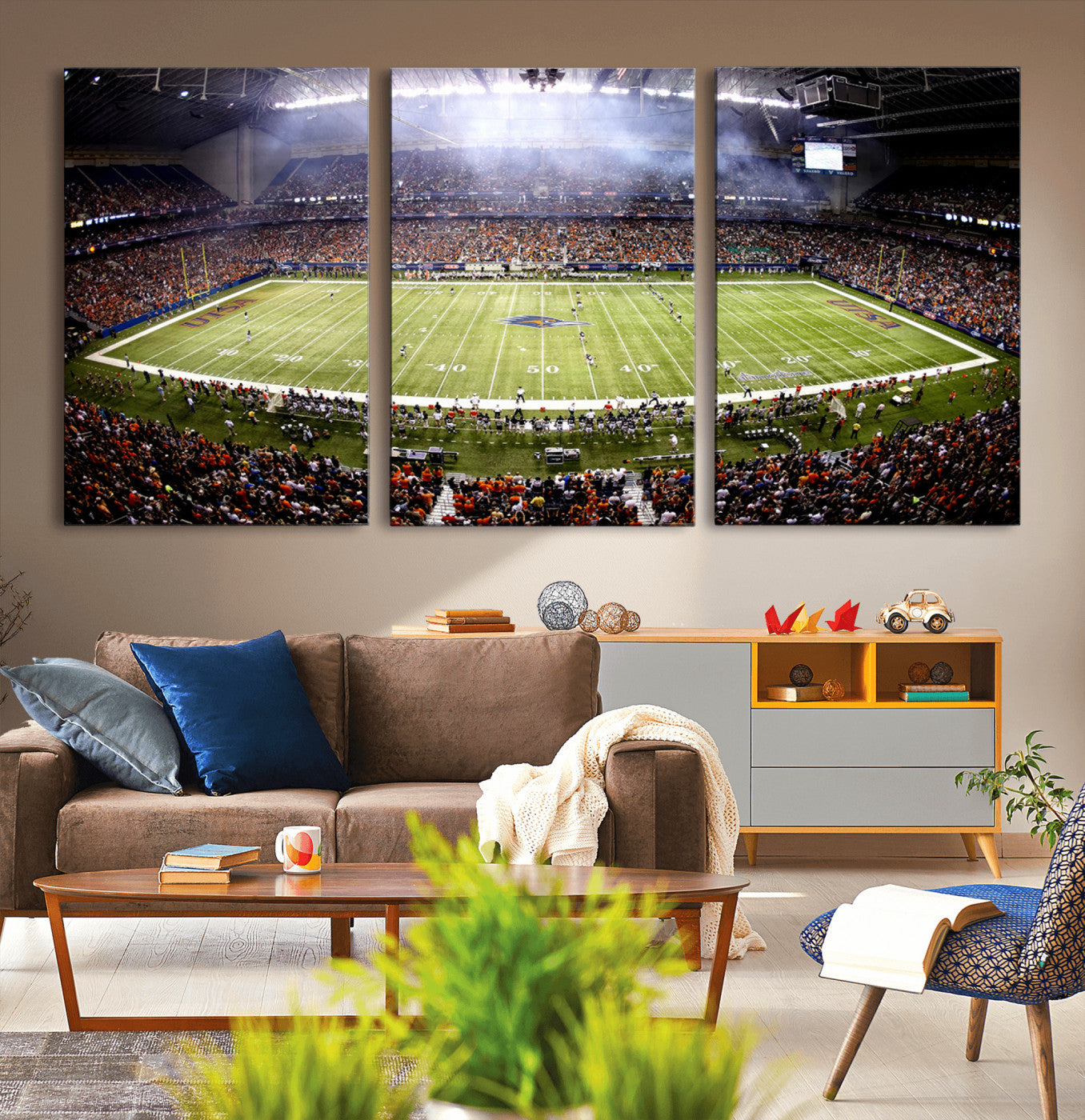 MGV-CV-60X30-3P - The University of Texas at San Antonio Roadrunners Football Team Print - San Antonio Alamodome Wall