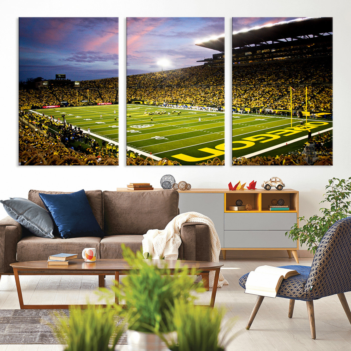 MGV-CV-60X30-3P - University of Oregon Ducks Football Team Print - Eugene Autzen Stadium Wall Art Canvas Print