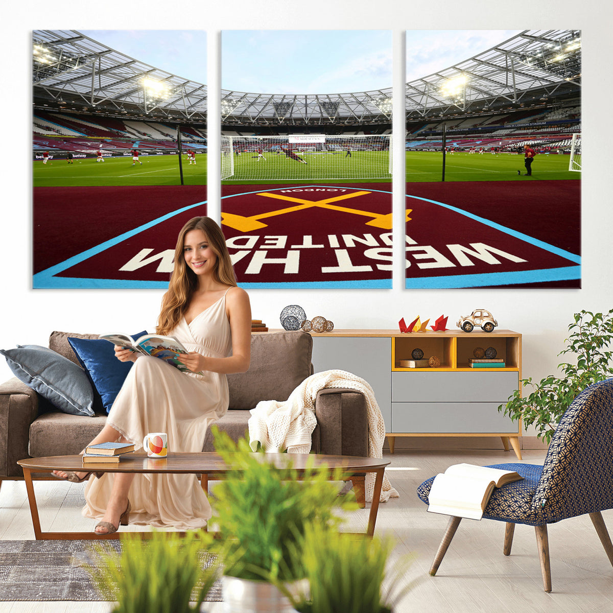 77367-MGV-CV-36X24 - West Ham United FC Stadium Canvas Wall Art, London Stadium