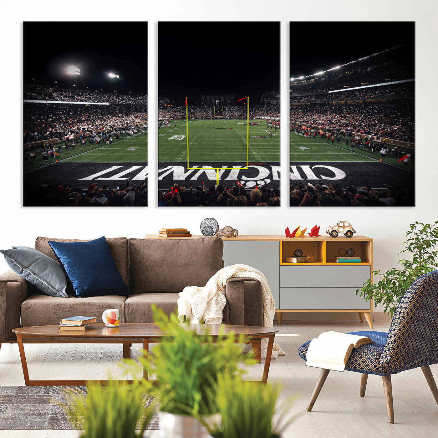 MGV-CV-60X30-3P - Cincinnati Bearcats Football Team Print - Nippert Stadium Wall Art Canvas Print