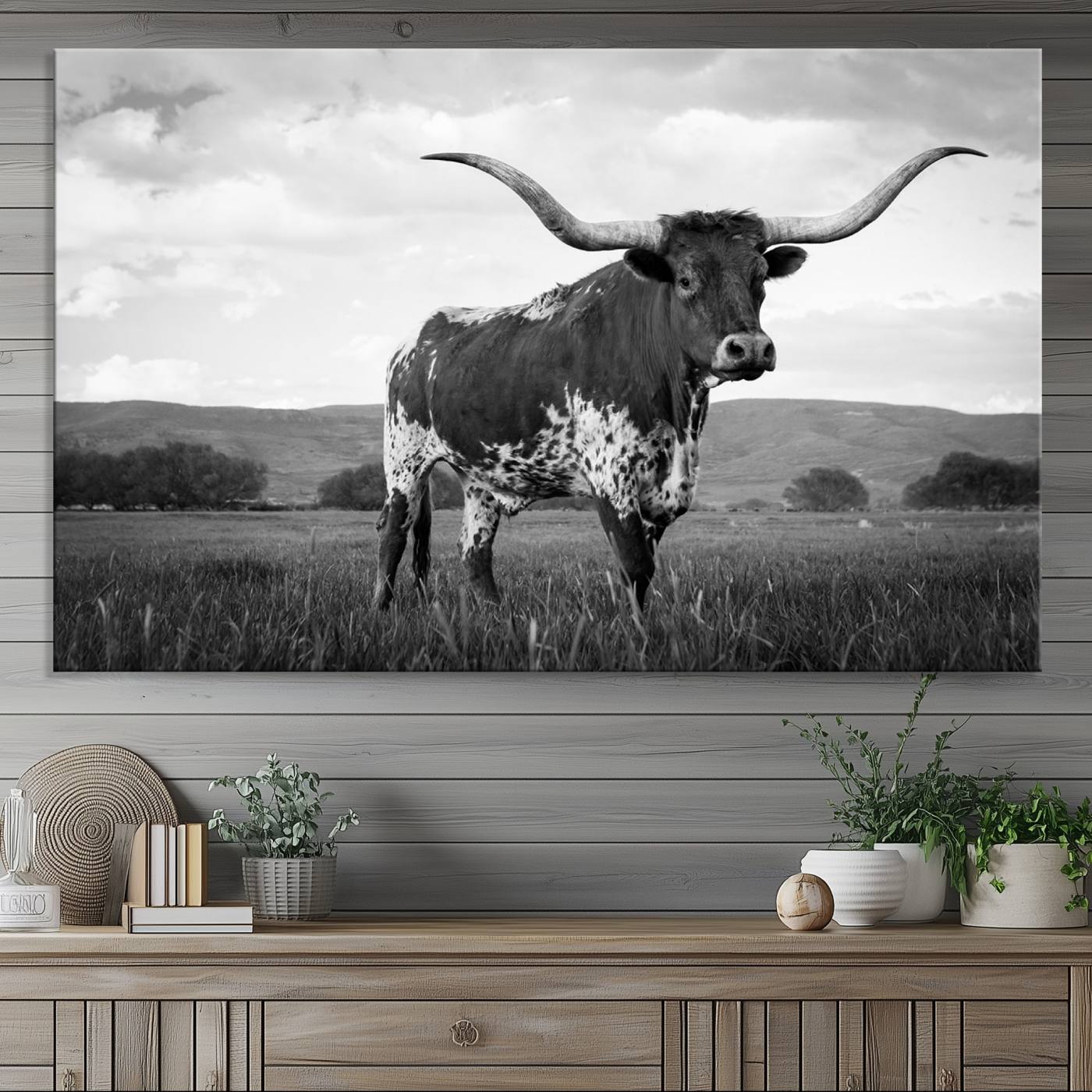 46976-MGV-CV-36X24-Black and White Longhorn Texas Cow Canvas Wall Art Print Animal Picture, Black and White Longhorn Canvas Print