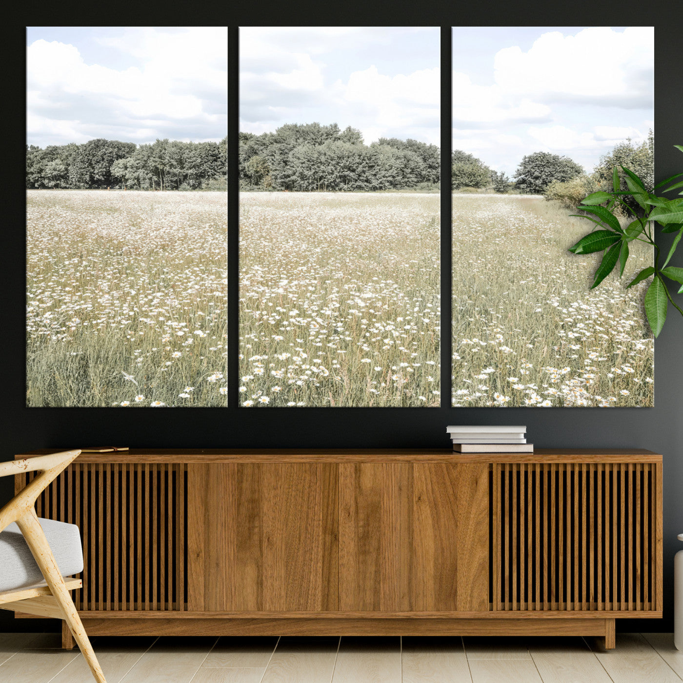 43258946-MGV-CV-36X24-Charming Daisy Field Wall Art Canvas Print