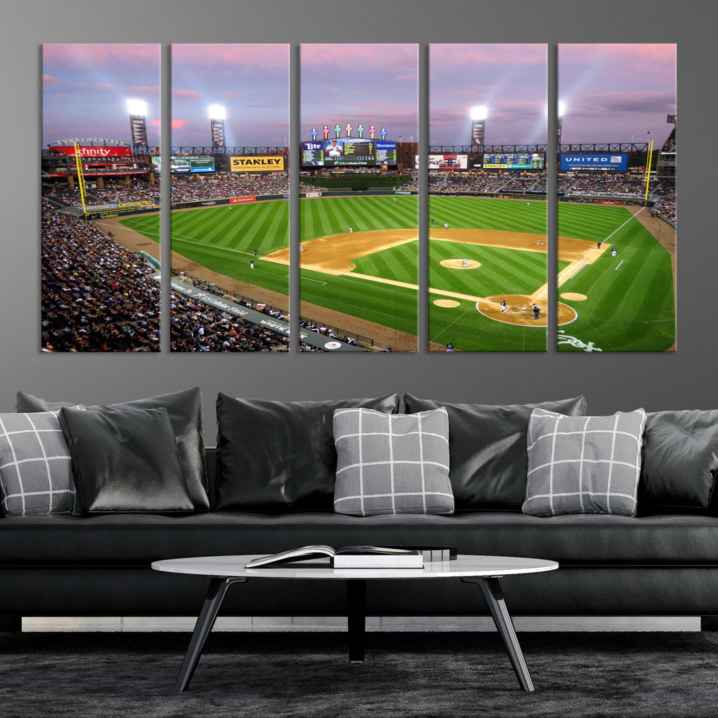 38470-MGV-CV-36X24-Chicago White Sox Baseball Team Print Canvas- Guaranteed Rate Field Stadium Wall Art Canvas Print