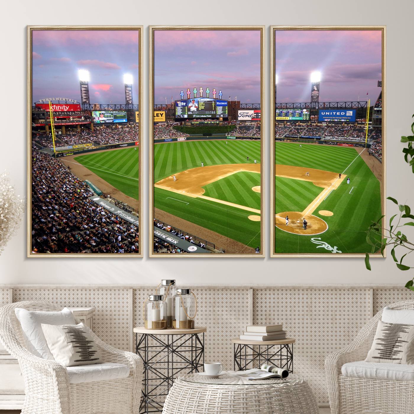 38470-MGV-CV-36X24-Chicago White Sox Baseball Team Print Canvas- Guaranteed Rate Field Stadium Wall Art Canvas Print