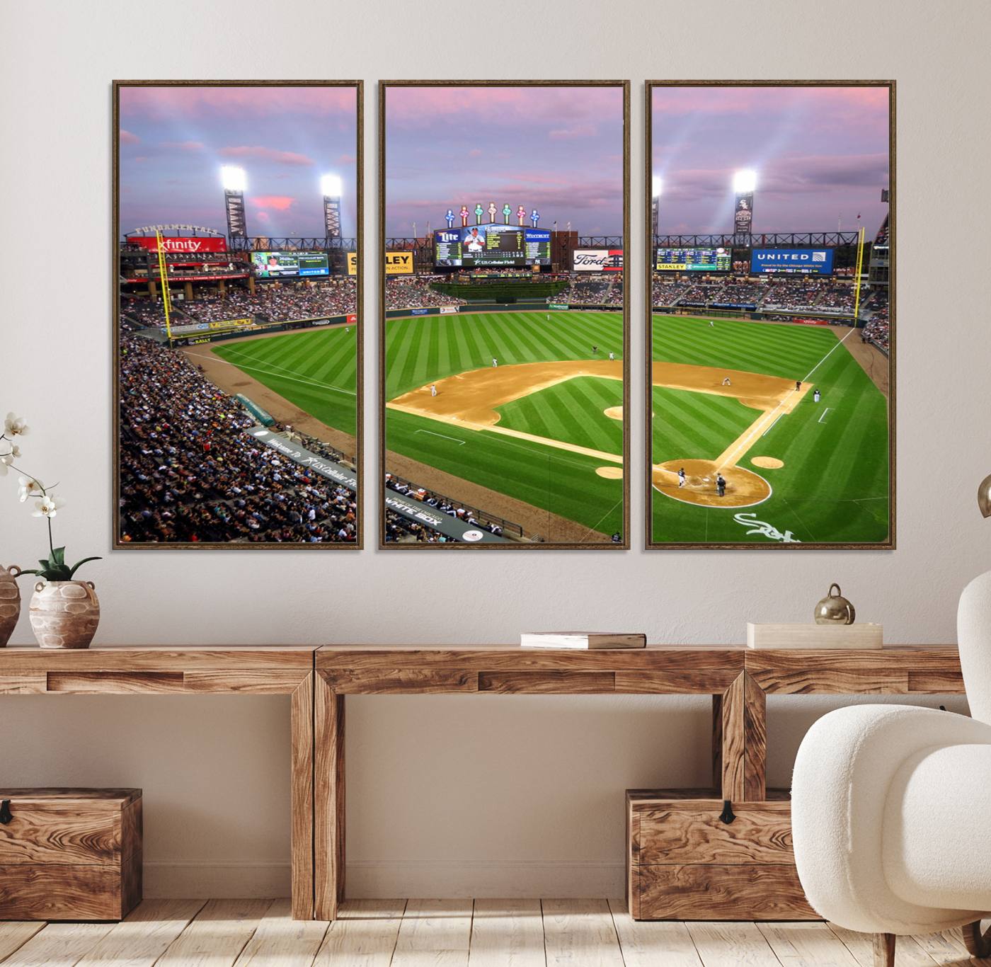 38470-MGV-FC-48X32-3P_Walnut-Chicago White Sox Baseball Team Print Canvas- Guaranteed Rate Field Stadium Wall Art Canvas Print