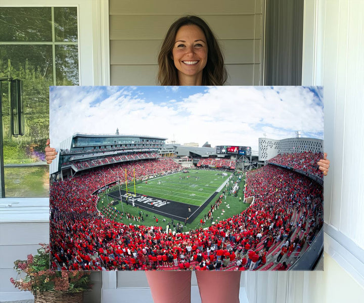 Cincinnati Bearcats Football Team Print - Nippert Stadium Wall Art Canvas Print