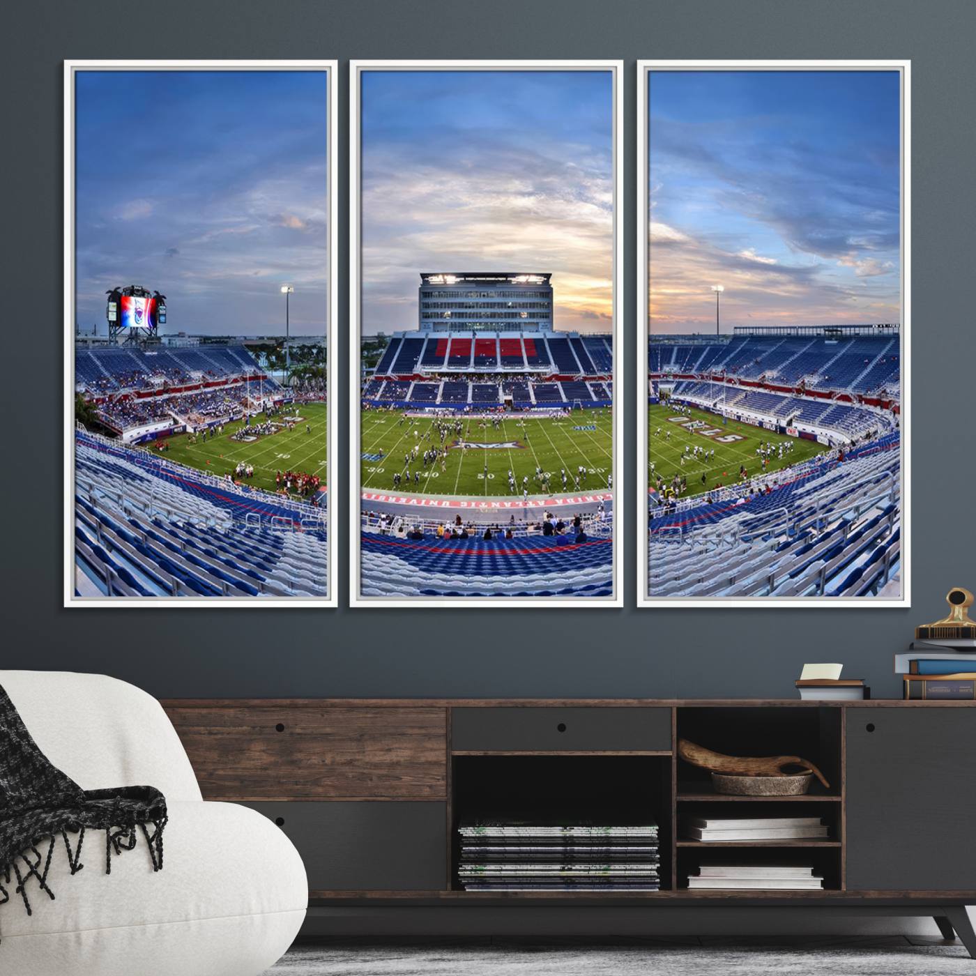 69559-MGV-FC-48X32-3P_White-Florida Atlantic University Owls Football Team Print - Boca Raton FAU Stadium Wall Art Canvas Print