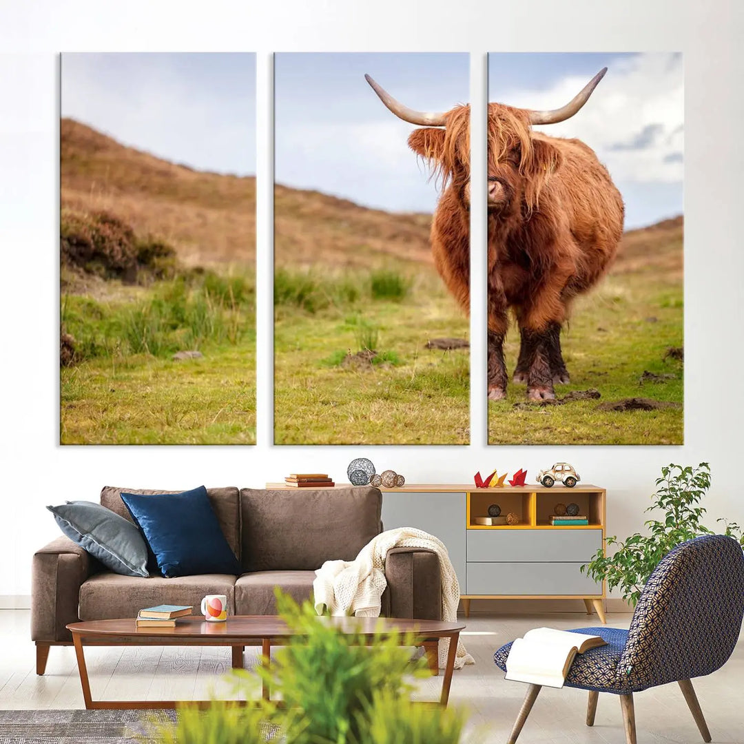 The "Highland Cow Animal Canvas Wall Art Texas Cattle Art Print Farmhouse Wall Art Canvas Print," featuring a highland cow on museum-quality canvas with a UV-protective coating, is displayed prominently.