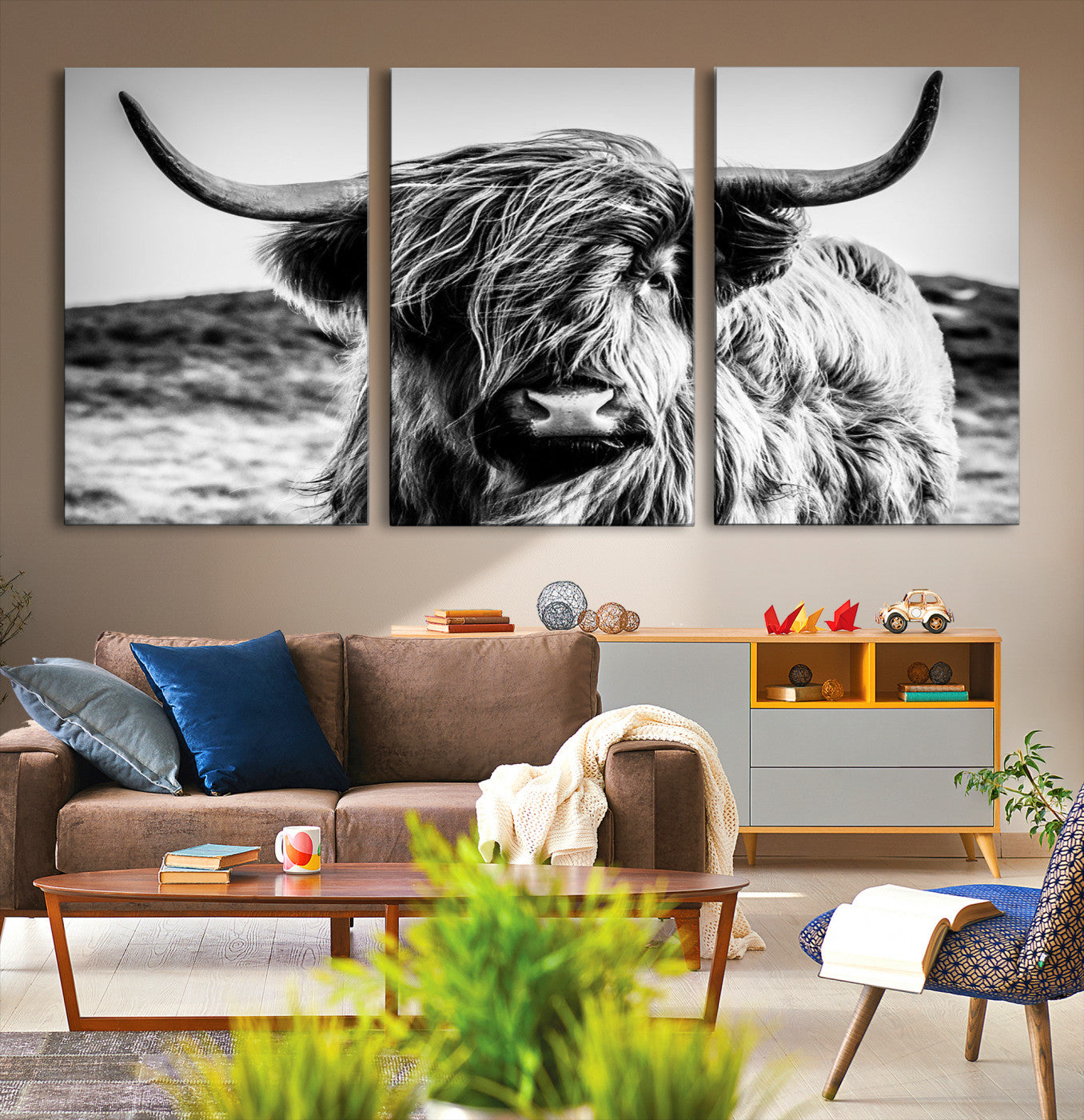 36979-MGV-CV-36X24-Highland Cow Wall Art – Black and White Framed Farmhouse Animal Canvas Print, Rustic Western Decor for Living Room or Office