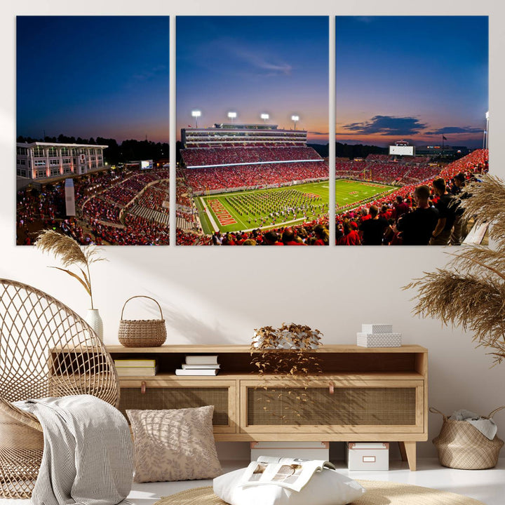 33313-MGV-CV-36X24-NC State Wolfpack Football Team Print - Raleigh Carter-Finley Stadium Wall Art Canvas Print