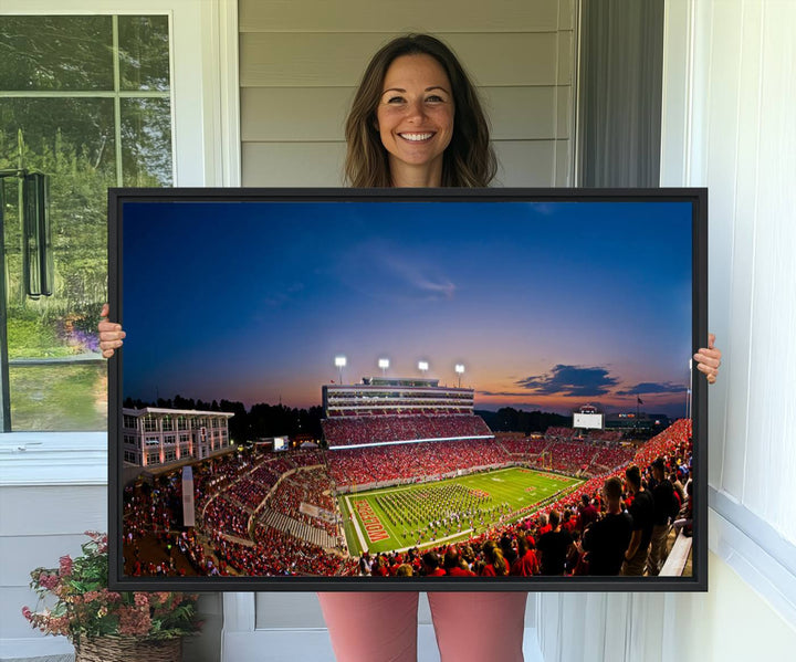 33313-MGV-CV-36X24-NC State Wolfpack Football Team Print - Raleigh Carter-Finley Stadium Wall Art Canvas Print