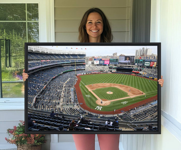 45784-MGV-CV-36X24-New York Yankees Baseball Team Print - Yankee Stadium Wall Art Canvas Print