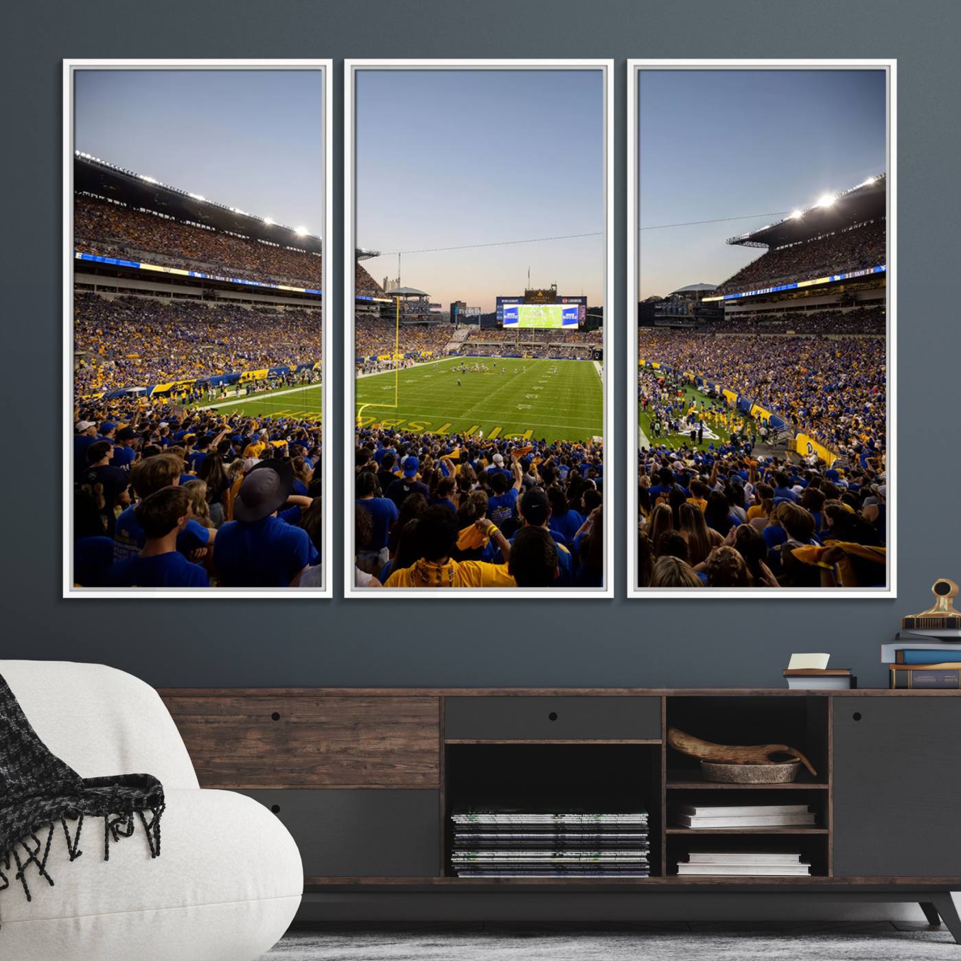 41853-MGV-FC-48X32-3P_White-Pittsburgh Panthers Football Team Print - Pittsburgh Acrisure Stadium Wall Art Canvas Print