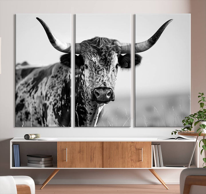 Texas Cow Longhorn Wall Art Canvas Print in Black and White – Framed, Ready to Hang