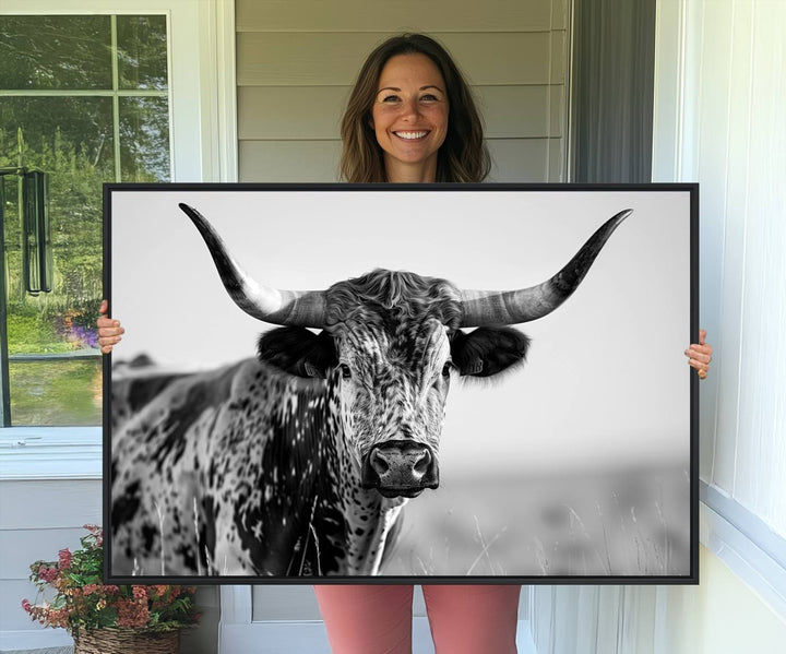 Texas Cow Longhorn Wall Art Canvas Print in Black and White – Framed, Ready to Hang