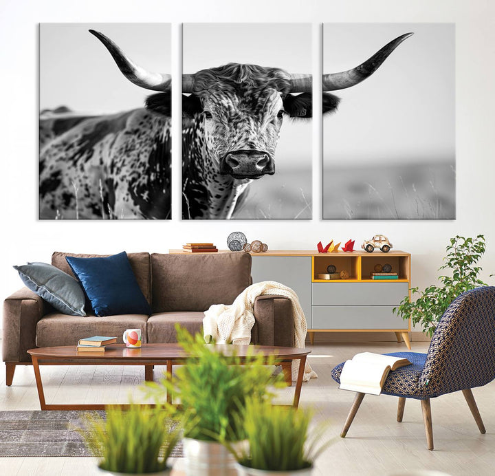 Texas Cow Longhorn Wall Art Canvas Print in Black and White – Framed, Ready to Hang
