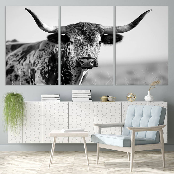 Texas Cow Longhorn Wall Art Canvas Print in Black and White – Framed, Ready to Hang